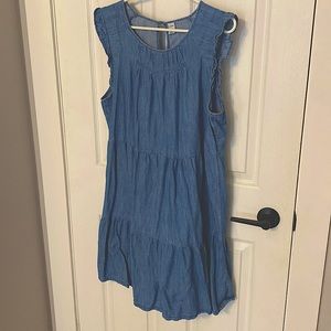 Womens size L, Old Navy ruffle sleeve dress.